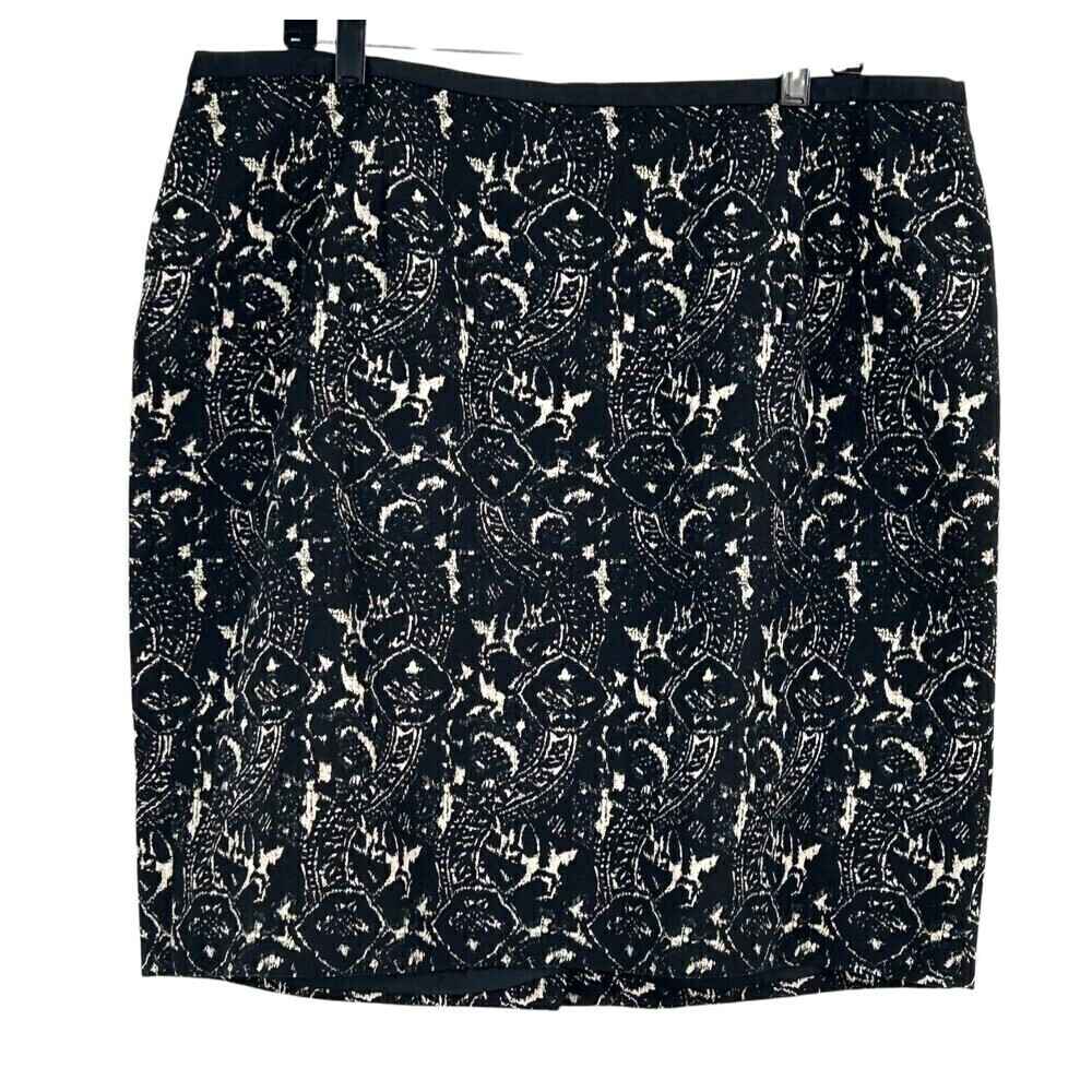 Talbots Petite Pencil Skirt Womens 16WP Black White EUC Paisley Jacquard‎ Zip